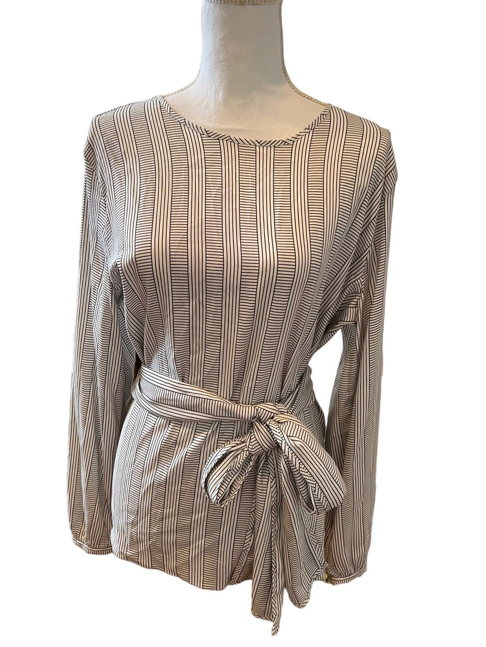 Ann Taylor Geometric Print Long Sleeve Waist Tie Top Cream Black L